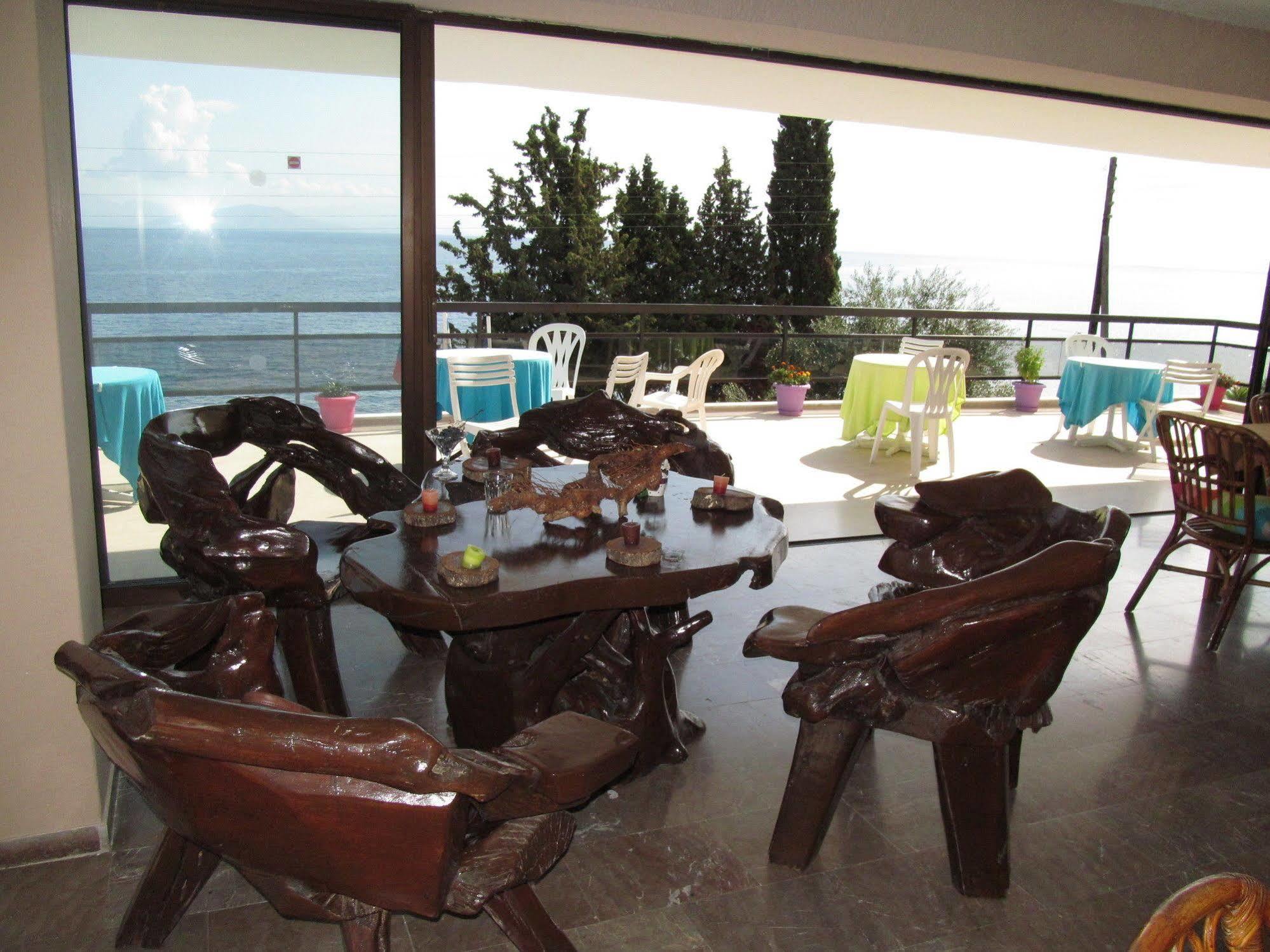 Karina Hotel Μπενίτσες Εξωτερικό φωτογραφία